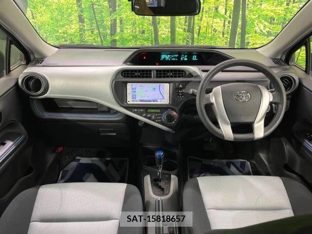 Toyota AQUA 2013-07 314145-1