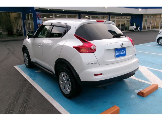 Nissan JUKE 2012-08 1050-6