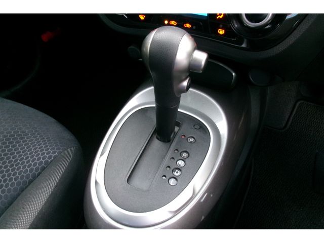 Nissan JUKE 2012-08 1050-15