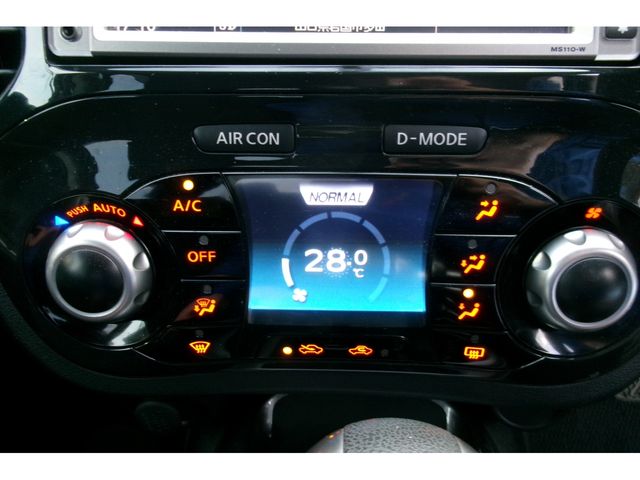 Nissan JUKE 2012-08 1050-25