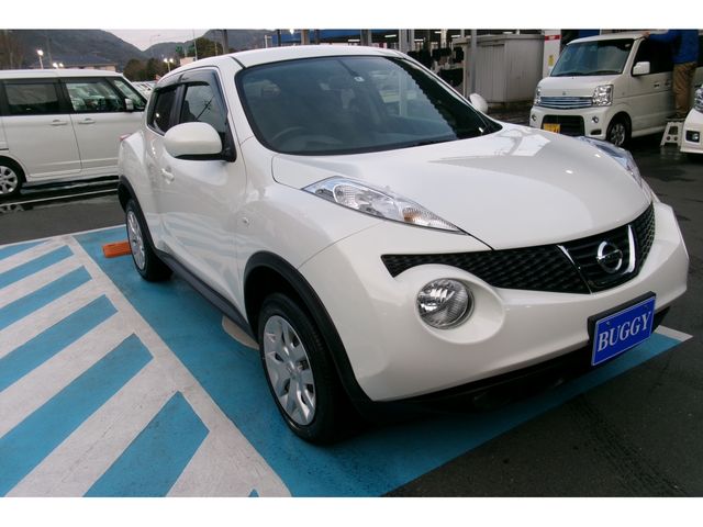 Nissan JUKE 2012-08 1050-2