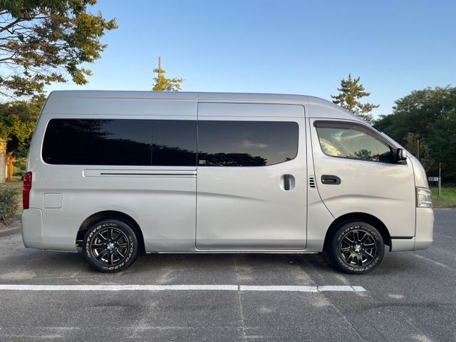 Nissan NV350 Caravan 2012-08 5101-7