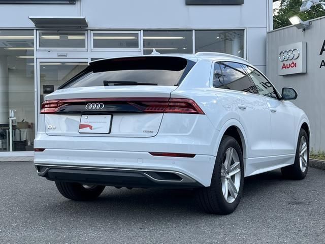 Audi Q8 2019-09 192852-1