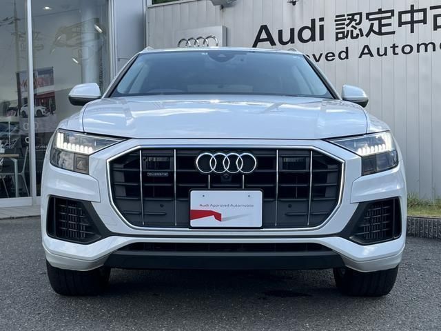 Audi Q8 2019-09 192852-2