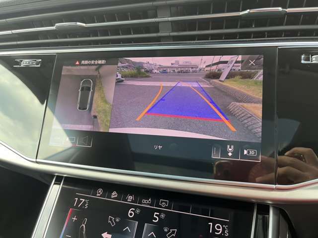 Audi Q8 2019-09 192852-11