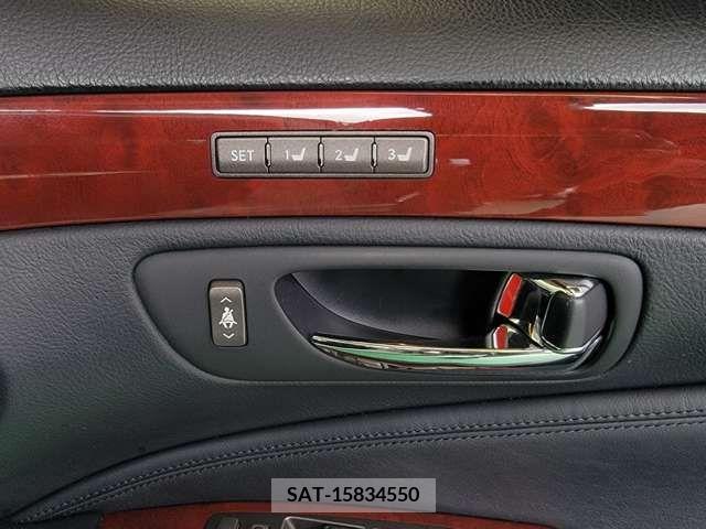 Lexus LS 2007-03 371699-12