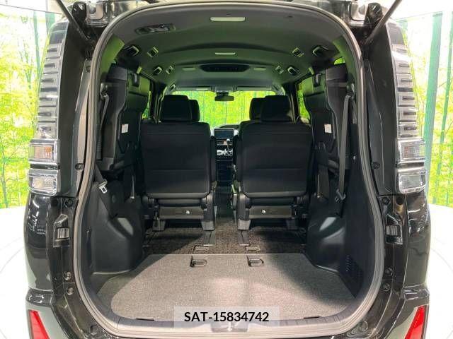Toyota VOXY 2018-11 225190-11