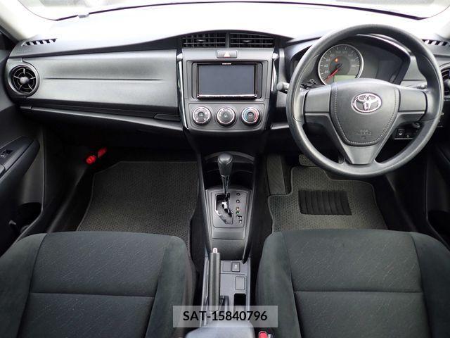 Toyota COROLLA AXIO 2019-01 208725-1