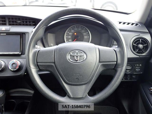 Toyota COROLLA AXIO 2019-01 208725-3