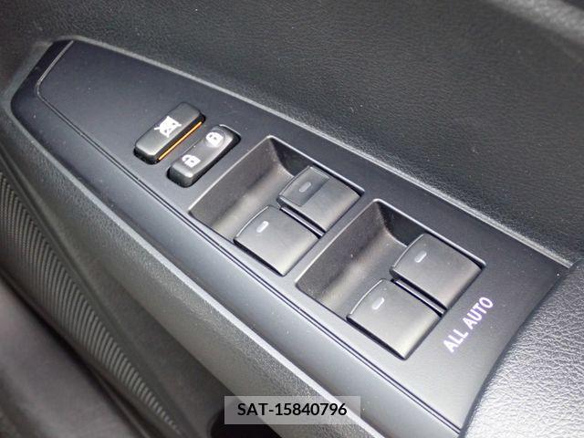 Toyota COROLLA AXIO 2019-01 208725-12