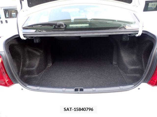 Toyota COROLLA AXIO 2019-01 208725-15