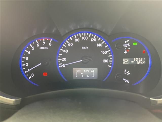 Nissan ELGRAND 2012-03 191858-10