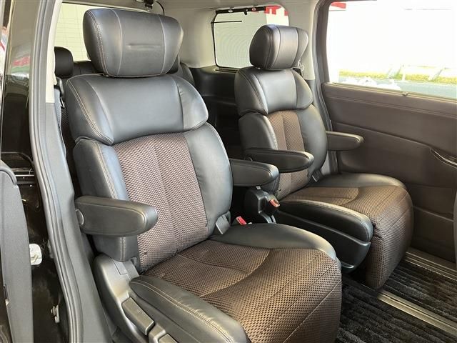Nissan ELGRAND 2012-03 191858-4