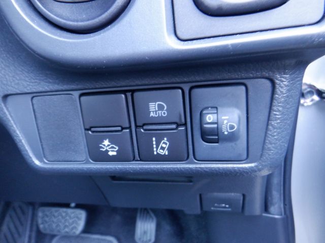 Toyota COROLLA FIELDER 2017-09 6277-6