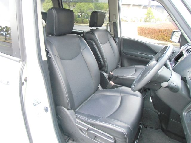 Nissan SERENA 2014-03 921-22