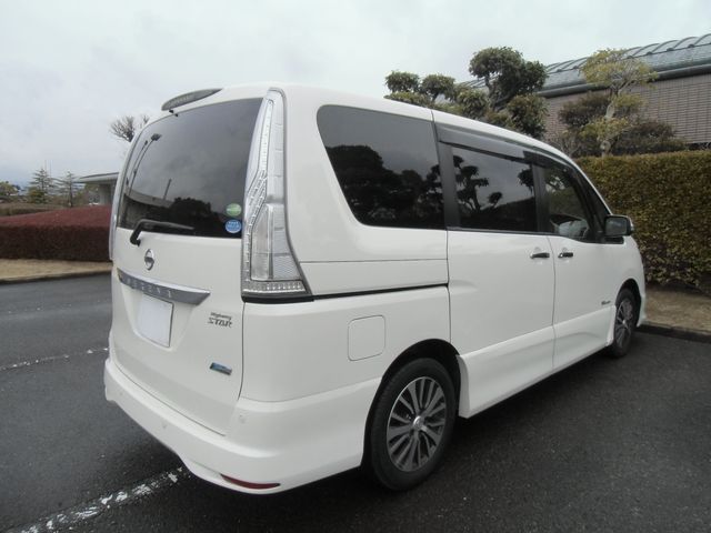 Nissan SERENA 2014-03 921-17