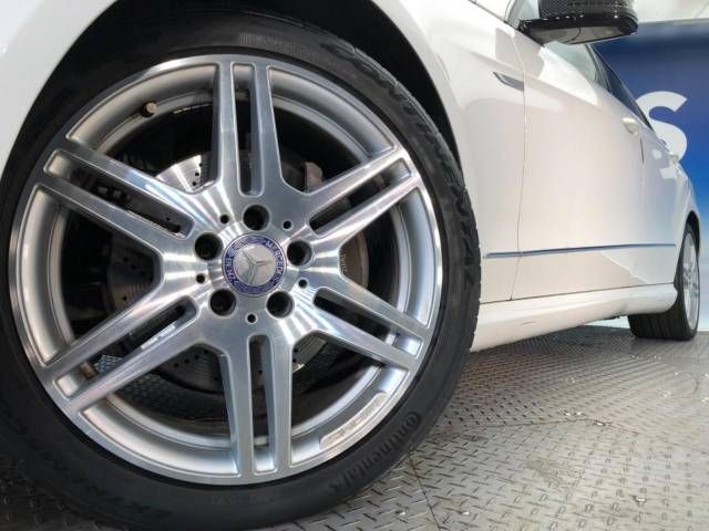 Mercedes Benz E-CLASS 2013-05 27539-14
