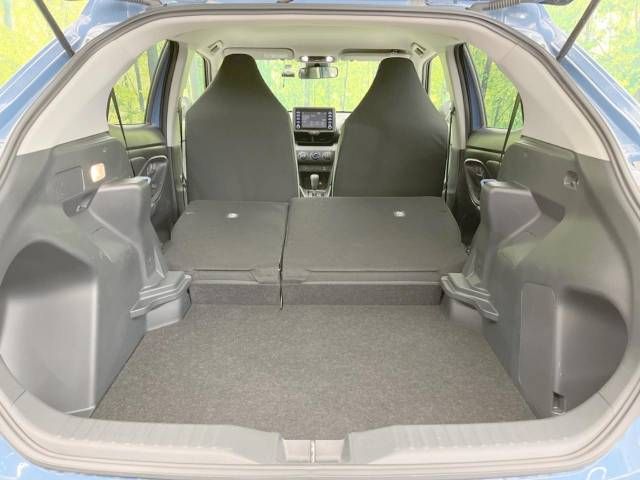 Toyota YARIS CROSS 2023-03 185874-10