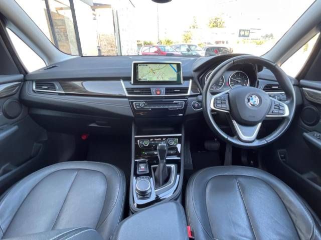 Bmw 2 SERIES 2017-03 12682-1