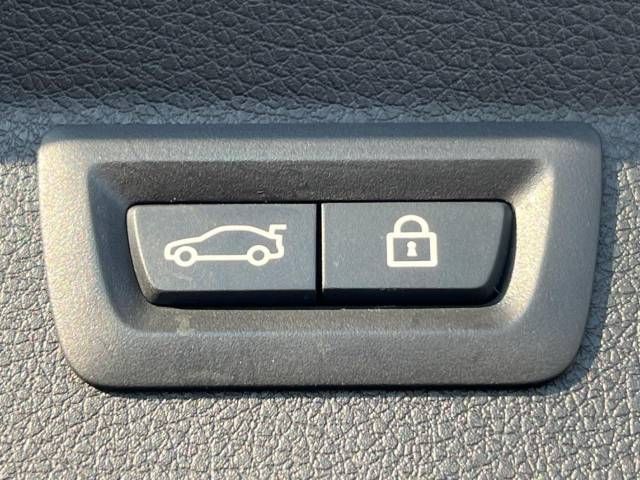 Bmw 2 SERIES 2017-03 12682-7