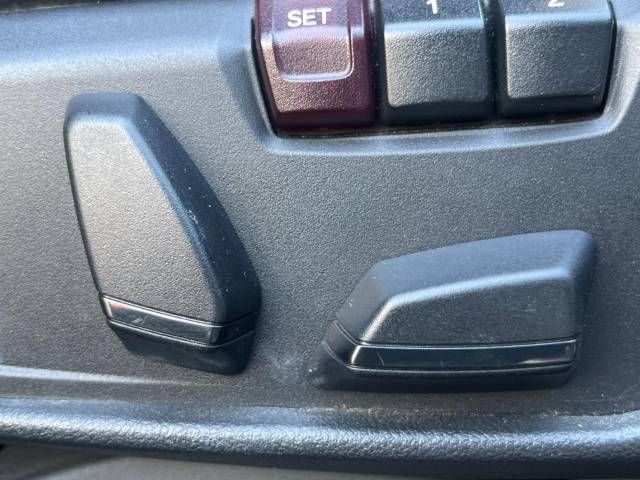 Bmw 2 SERIES 2017-03 12682-6