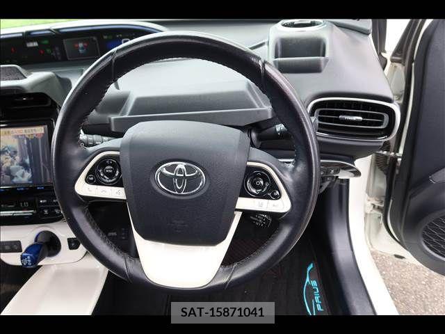 Toyota PRIUS 2016-01 386670-25