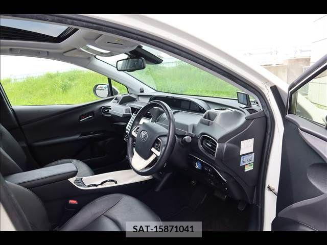 Toyota PRIUS 2016-01 386670-10