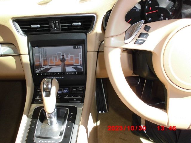 Porsche 911 2012-04 13200-13
