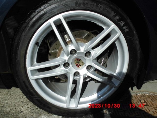 Porsche 911 2012-04 13200-15