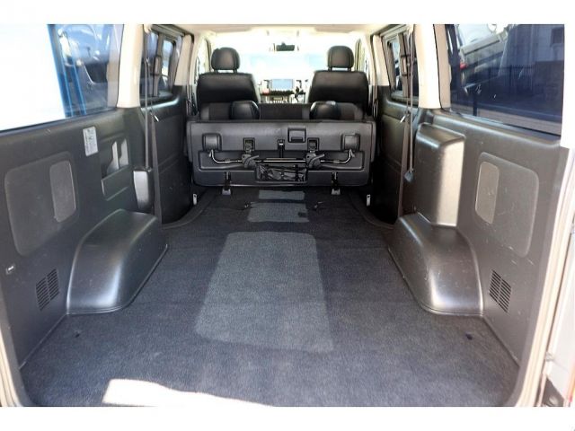 Toyota HIACE VAN 2017-01 8833-15