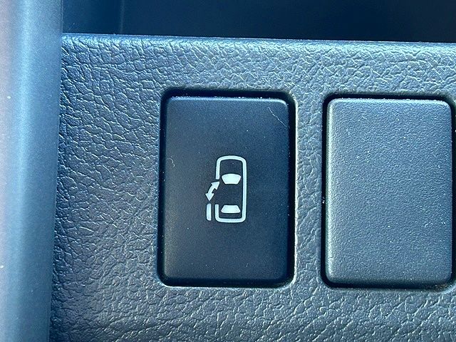 Toyota VOXY 2009-06 24494-11