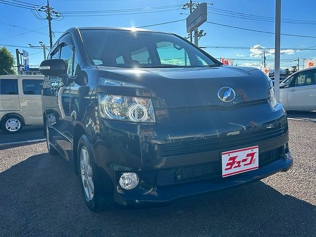 Toyota VOXY 2009-06 24494-6