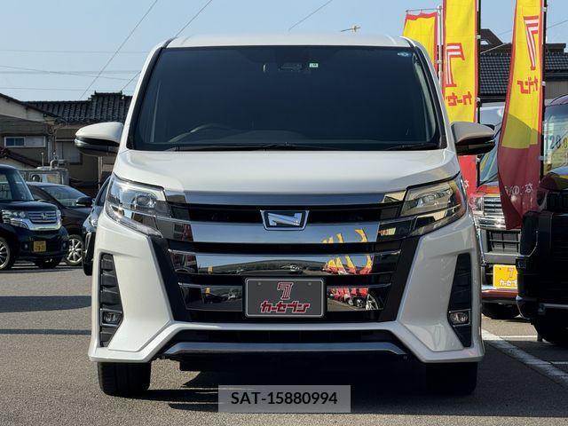 Toyota NOAH 2017-09 321586-2