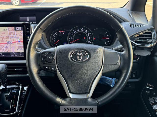 Toyota NOAH 2017-09 321586-12