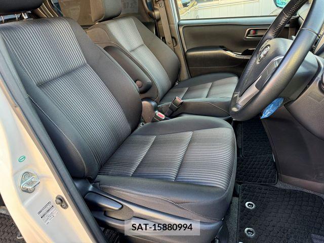 Toyota NOAH 2017-09 321586-22