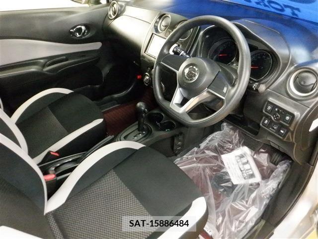 Nissan NOTE 2018-01 251217-1