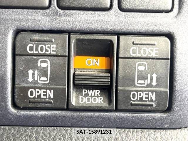 Toyota VOXY 2014-05 321416-4