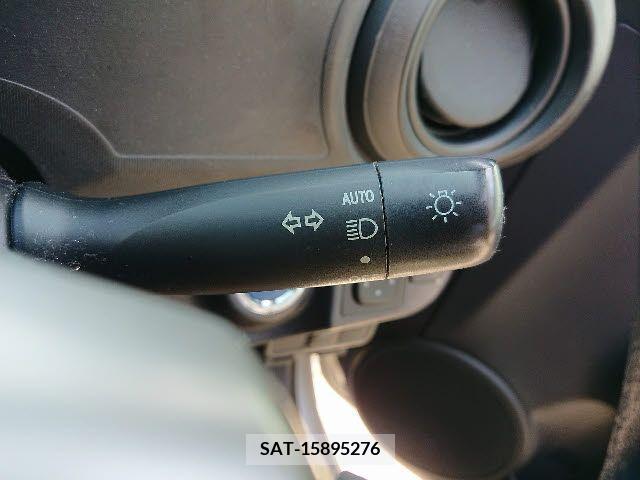 Toyota AQUA 2014-01 378869-16