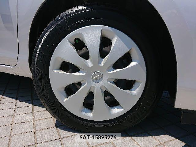 Toyota AQUA 2014-01 378869-26