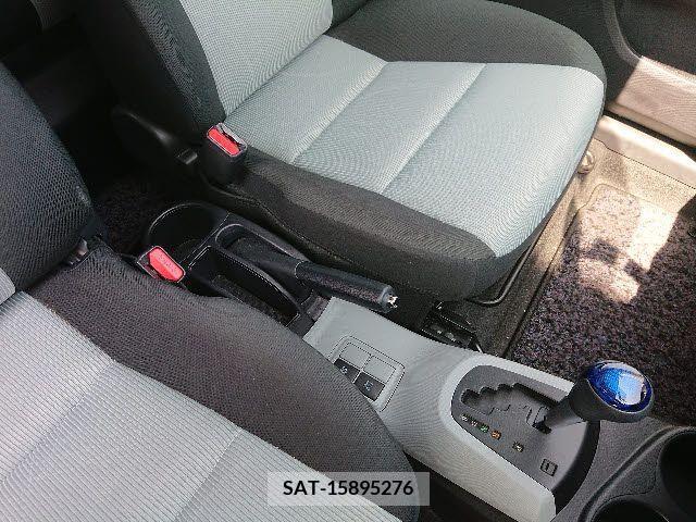 Toyota AQUA 2014-01 378869-21