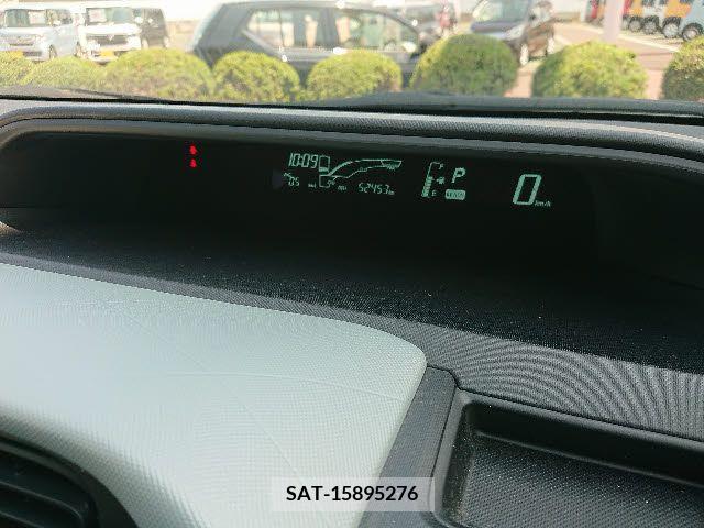 Toyota AQUA 2014-01 378869-7