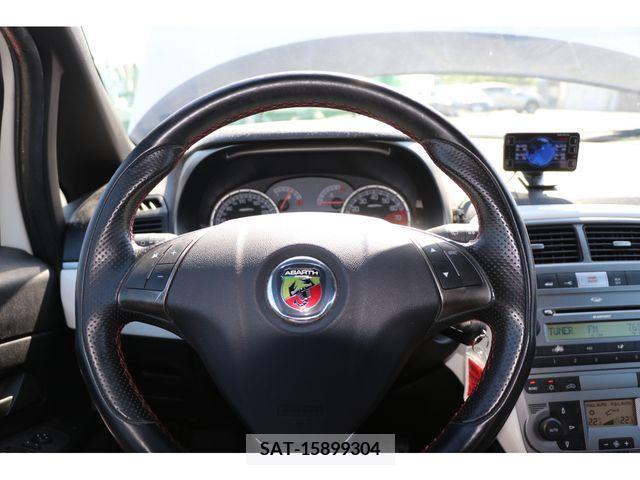 Abarth GRANDE PUNTO 2009-04 272030-1