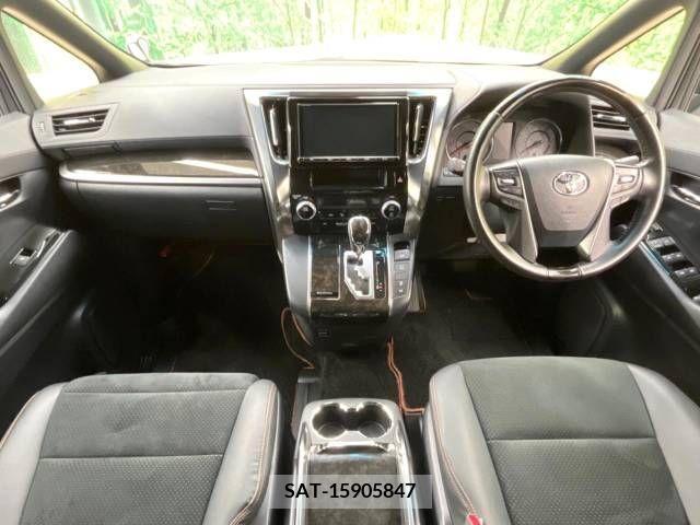Toyota ALPHARD 2017-03 220747-1