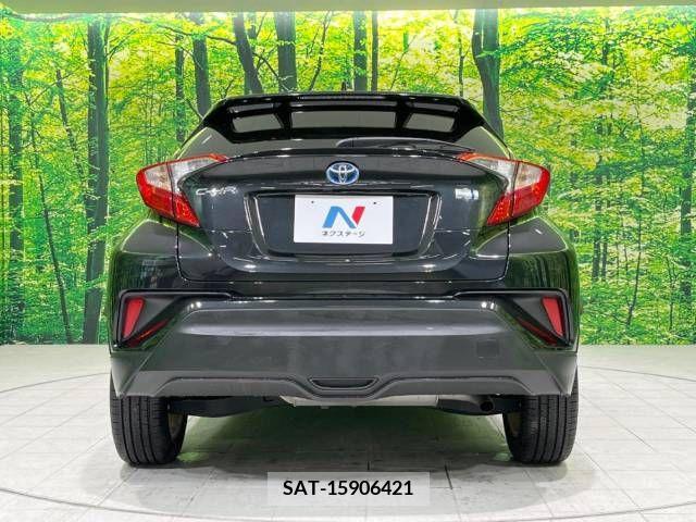 Toyota C-HR 2017-05 211785-15