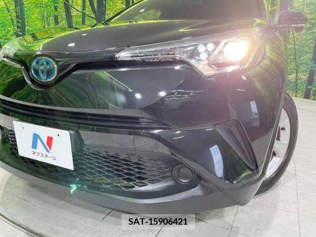 Toyota C-HR 2017-05 211785-12