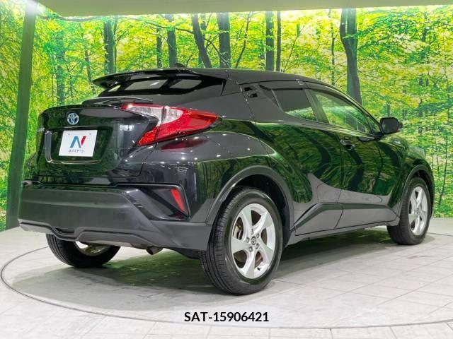 Toyota C-HR 2017-05 211785-17
