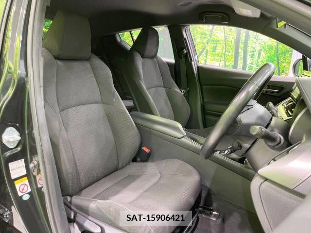 Toyota C-HR 2017-05 211785-8