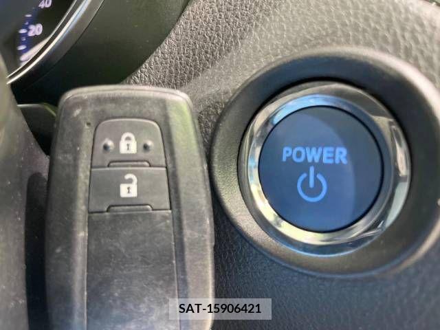 Toyota C-HR 2017-05 211785-6