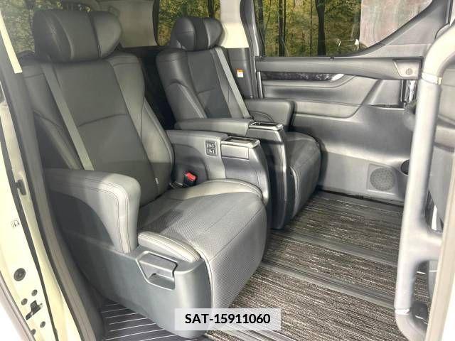 Toyota ALPHARD 2022-12 373505-8