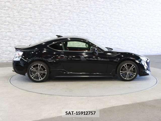 Toyota 86 2012-09 355246-11